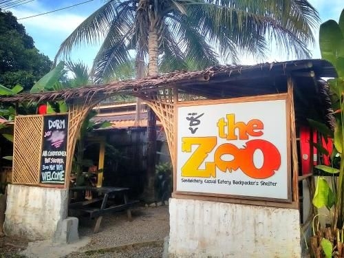 The Zoo Backpacker's Shelter0