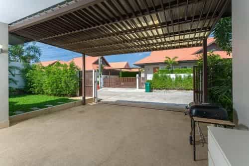 The Ville Pool Villa Jomtien A23 The Ville Pool Villa Jomtien A23