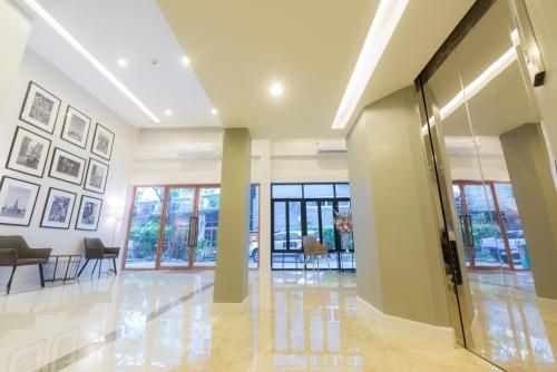 Metro Hotel4