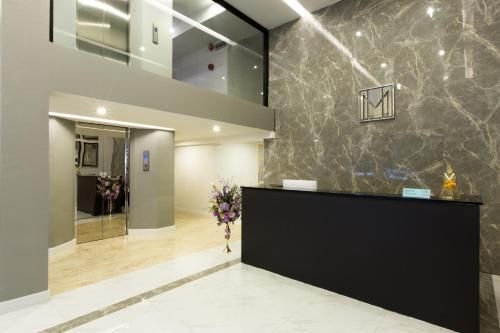 Metro Hotel2