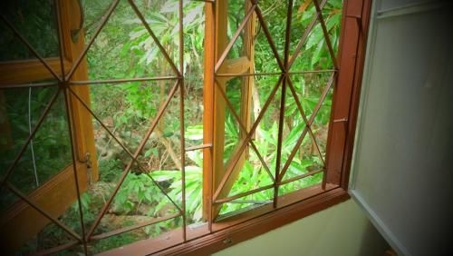 Paradise Waterfall House4
