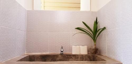 Single Room with Shared Shower and Toilet