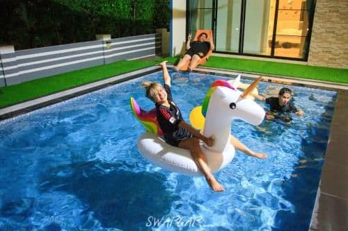 Rainy The Pool Sattahip - เรนนี่ เดอะ พูล สัตหีบ Rainy The Pool Sattahip - เรนนี่ เดอะ พูล สัตหีบ