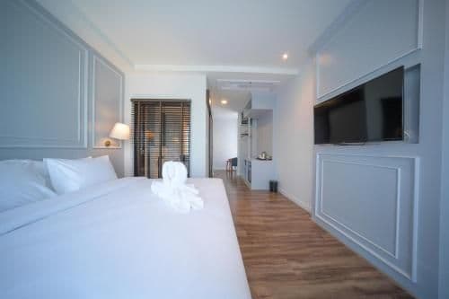 Superior King Room