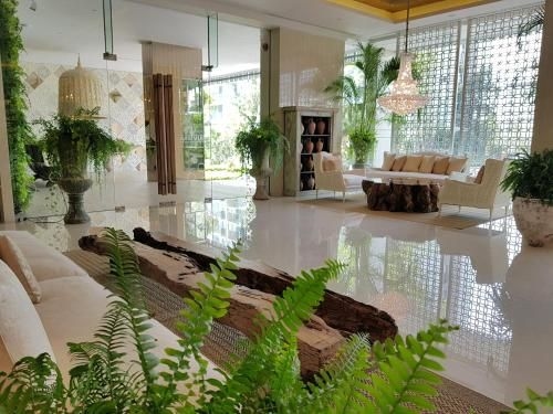 Riviera Wongamat 1 Bedroom with Sea View At Pattaya3