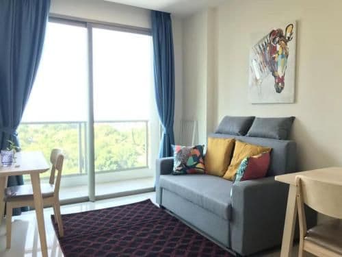 Studio Apartment with Sea View