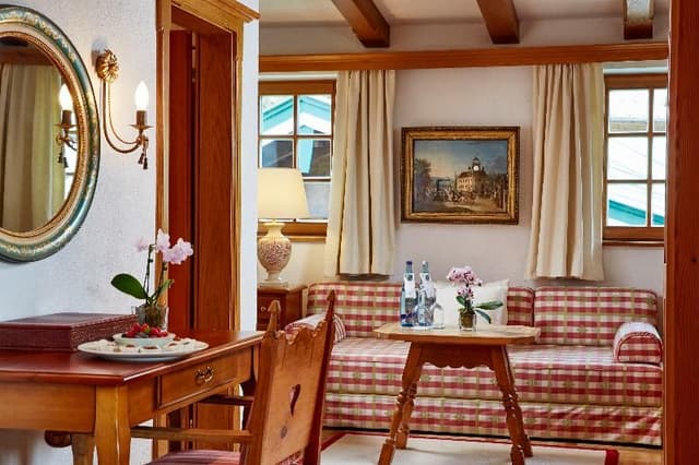 JUNIOR SUITE STANDARD