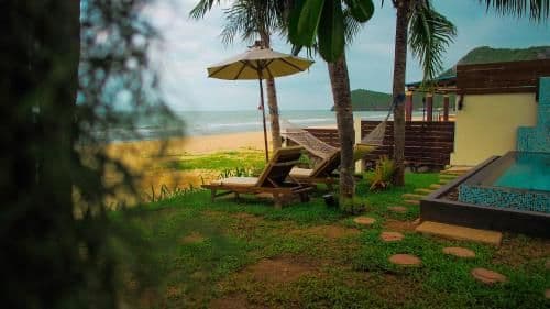 Villa - Beach Front