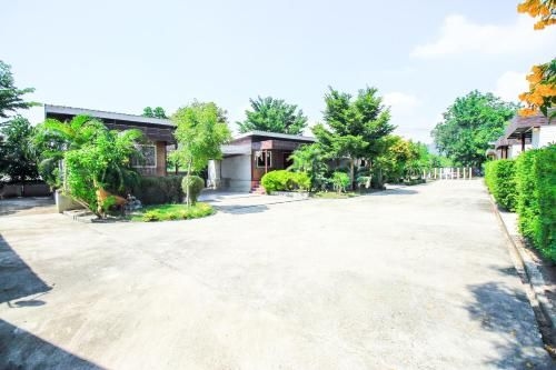 OYO 354 Ton Hom Resort & Villa (OYO 354 Ton Hom Resort & Villa near huahin hospital)3