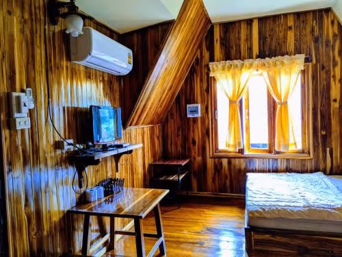 Classic Quadruple Room