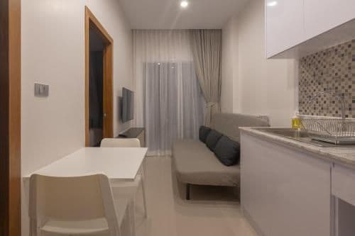 One-Bedroom Apartment