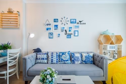 Family Room with Mountain View