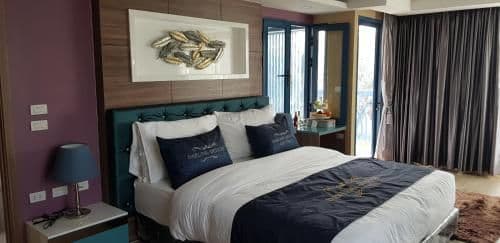 Suite with Spa Bath