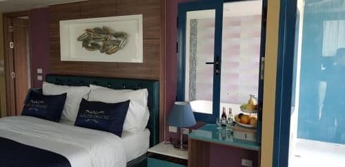 Suite with Spa Bath