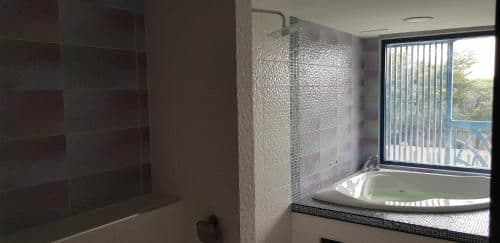 Suite with Spa Bath