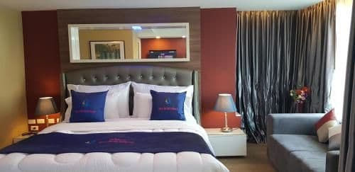 Deluxe King Room