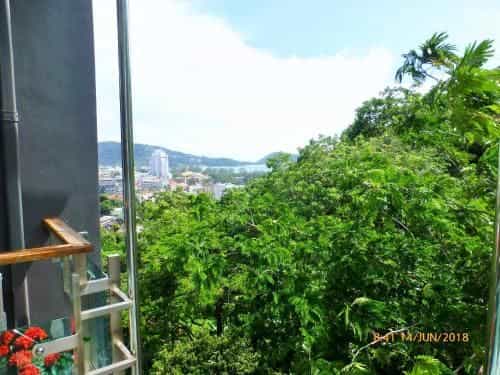 Patong magnifique duplex 120m2 calme avec piscine Patong magnifique duplex 120m2 calme avec piscine