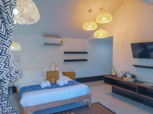 Standard Queen Room