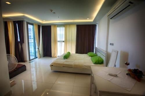 Studio Apartment with Sea View