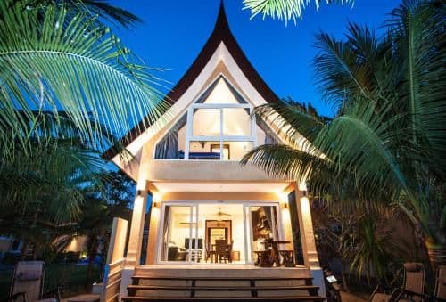 Aloha Villa 4BD Near Beach Aloha Villa 4BD Near Beach