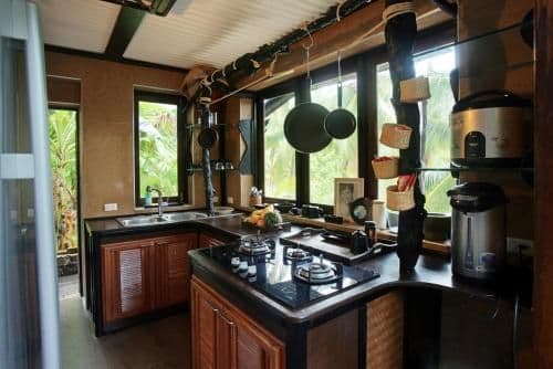 Basic Double Room (Pool Villa)