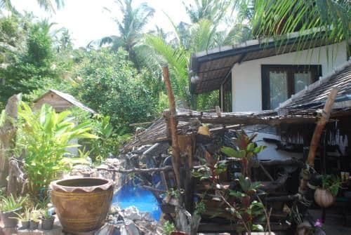 Basic Double Room (Pool Villa)