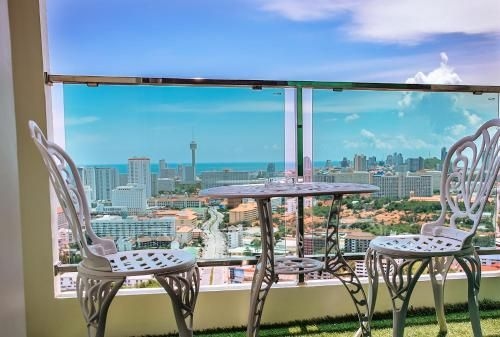 Dusit Grand Condo View by VIK2