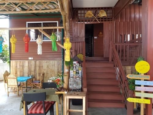 Monkey Bowls Guesthouse2