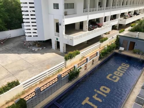 Trio Gems Condominium4
