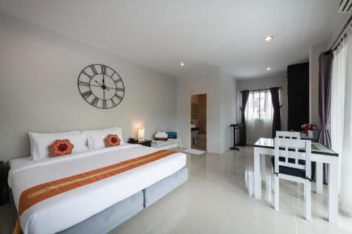 King Room with Mountain View