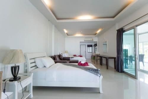 Family Room with Sea View