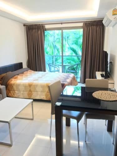 Studio Apartment