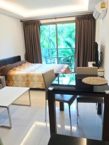 Studio Apartment