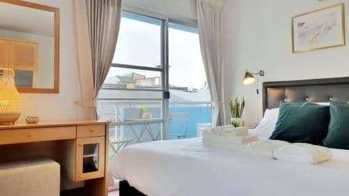 Deluxe Apartment