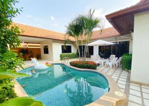 Pattaya city center 3bedrooms pool villa near terminal 21 mall/ Hollywood clud Pattaya city center 3bedrooms pool villa near terminal 21 mall/ Hollywood clud