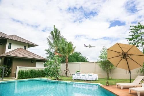 Luxury double villa with double pool