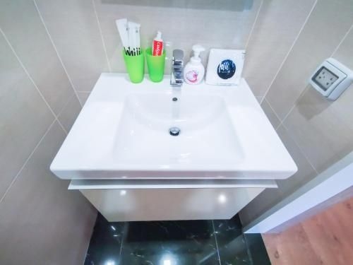 hiii-Homtel at Sukhumvit-50F Cloud Pool And BTS Phrom Phong2