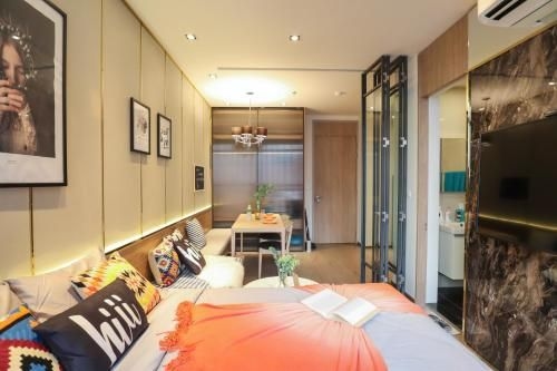 hiii-Homtel at Soi 24 Sukhumvit-BTS Phrom Phong And Em District4