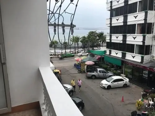 Double Room with Balcony with Partial Seaview