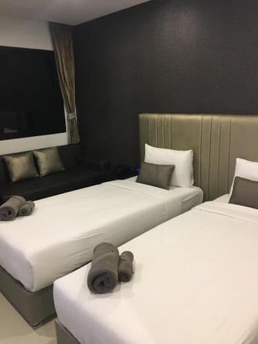 Standard Twin Room