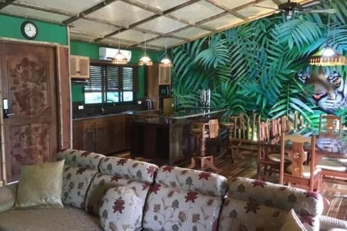 The Poppy, the Jewel on the Kwai4