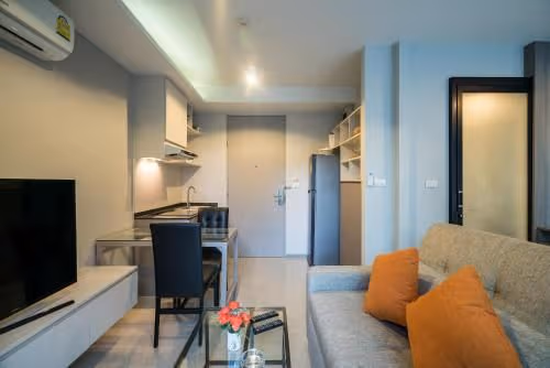 Apartment with Shower