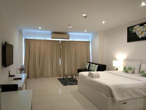 Studio with Sea View