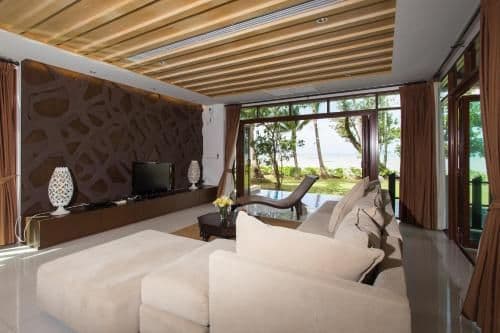 Villa - Beach Front