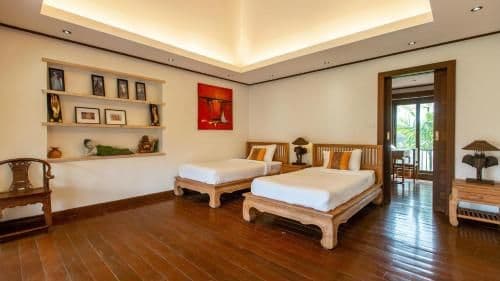 Villa - Beach Front