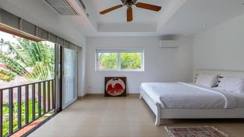 Villa - Beach Front