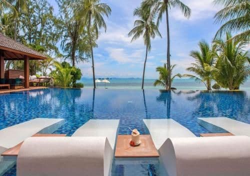 Villa - Beach Front