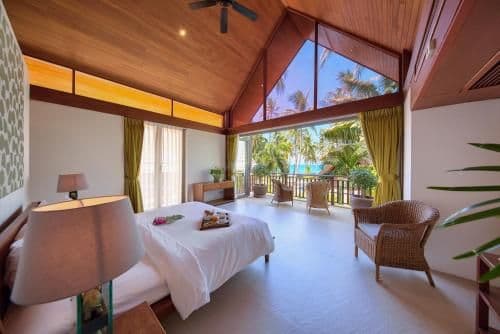 Villa - Beach Front