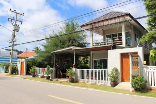 Villa - Beach Front