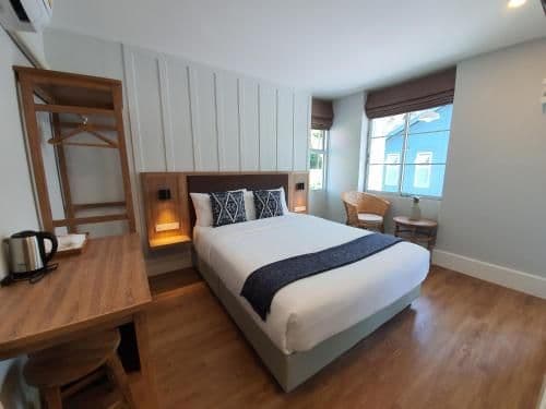 Double Room with Private Bathroom